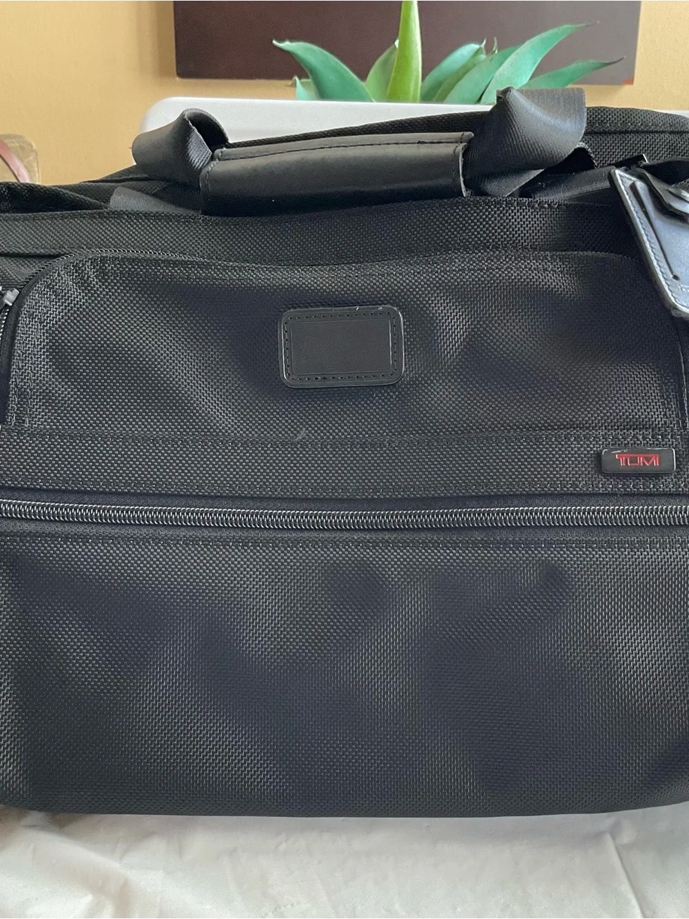 TUMI Small Alpha 22121DH Carry on Expandable Boarding Bag Laptop Suitcase